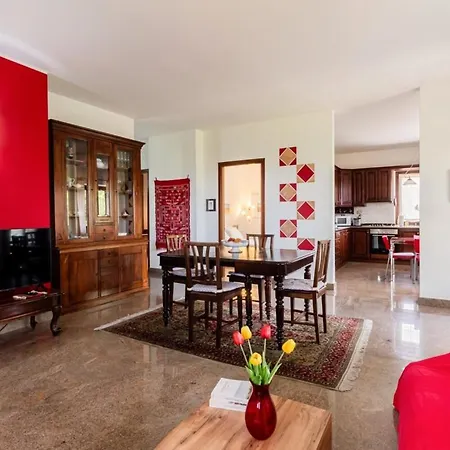 Tra Vigne E Stelle *