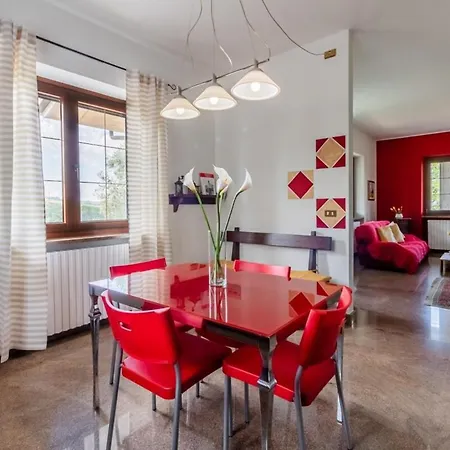 בית נופש Tra Vigne E Stelle